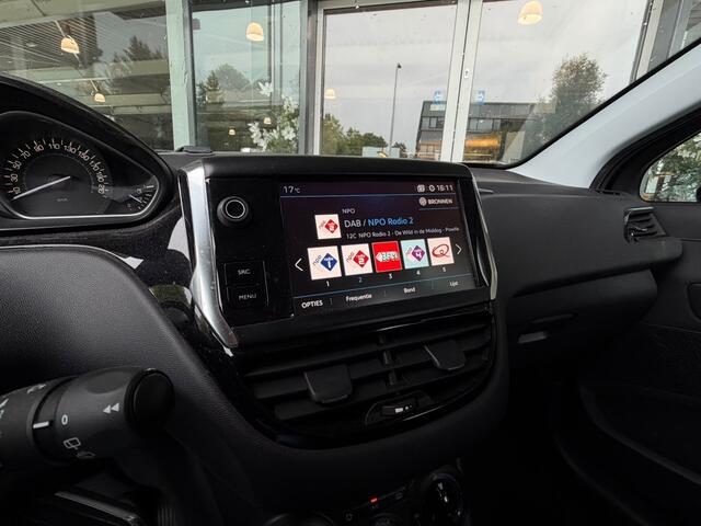Peugeot 208 1.2 PureTech Blue Lion Airco / CV / Audio / D-riem vv
