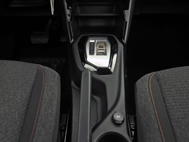 Peugeot 208 1.2 Hybrid 110 e-DCS6 Sport Style Automaat (APPLE CARPLAY, NAVIGATIE, PARKEERSENSOREN, SPORTSTOELEN, LANE ASSIST, CRUISE, NIEUWSTAAT)