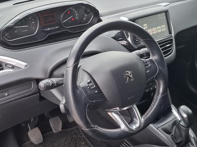 Peugeot 208 1.2 PureTech Allure | Nieuw Binnen | Navigatie | Climate Control | APK 21-08-2027 |