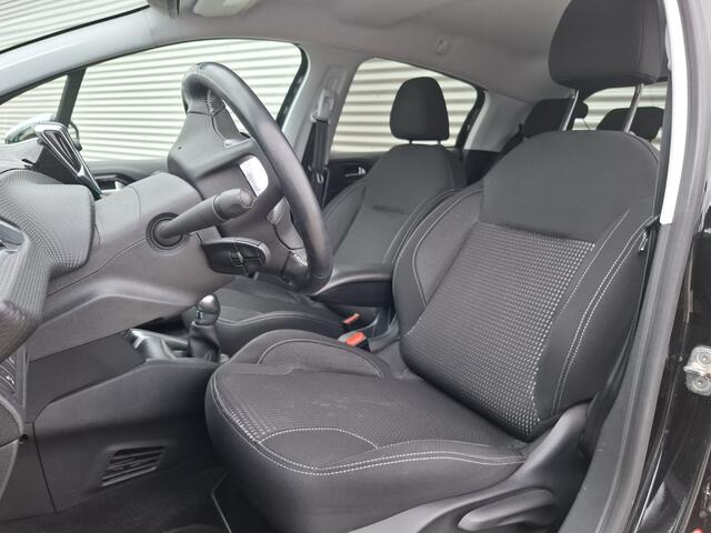 Peugeot 208 1.2 PureTech Allure | Nieuw Binnen | Navigatie | Climate Control | APK 21-08-2027 |