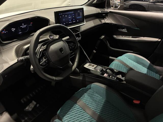Peugeot 208 1.2 Hybrid 110 e-DCS6 Envy