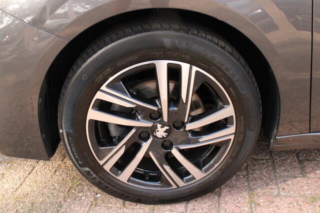 Peugeot 208 1.2 PT Allure Pack