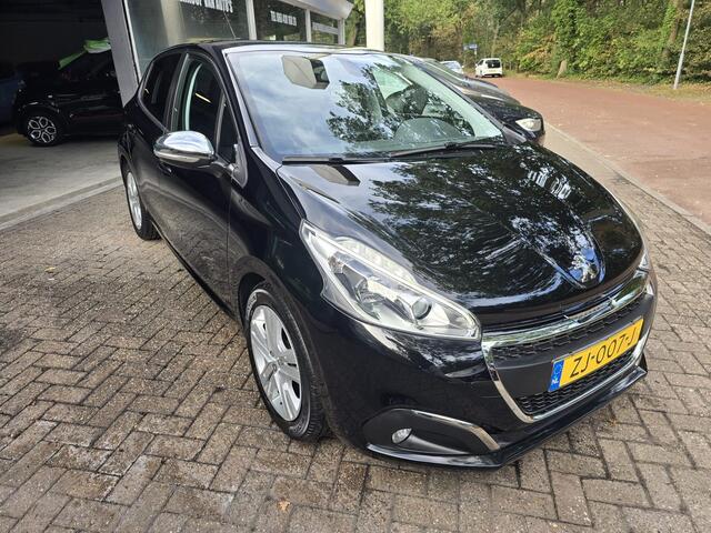 Peugeot 208 1.2 PureTech Signature | 1E EIGENAAR | 3/6 OF 12MND GARANTIE | CRUISE | NAVI |