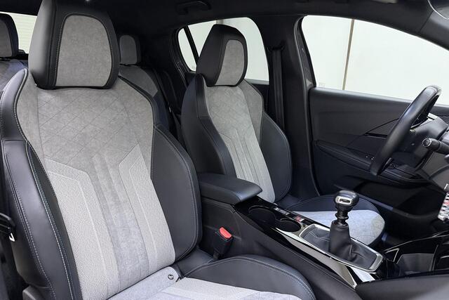 Peugeot 208 1.2 PureTech GT Pack | 3D i-cockpit | | Alcantara bekleding | Verwarmbare voorstoelen | Adaptieve cruise control | Apple Carplay/Android Auto | Navigatie full map