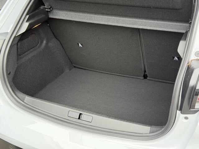 Peugeot 208 Style Hybrid 110PK e-DCS6 Automaat Parkeersensoren, Airco, DAB, Cruise Control, Elektrische Ramen, Centrale Deurvergrendeling