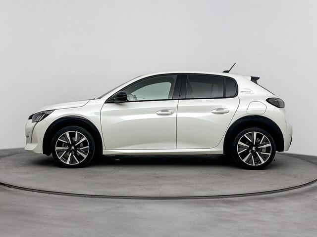 Peugeot 208 1.2 PureTech GT-Line 102PK | Navigatie | 360 Graden Camera | 3D Cockpit | Climate Control | Apple CarPlay & Android Auto