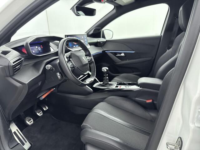 Peugeot 208 1.2 PureTech GT-Line 102PK | Navigatie | 360 Graden Camera | 3D Cockpit | Climate Control | Apple CarPlay & Android Auto