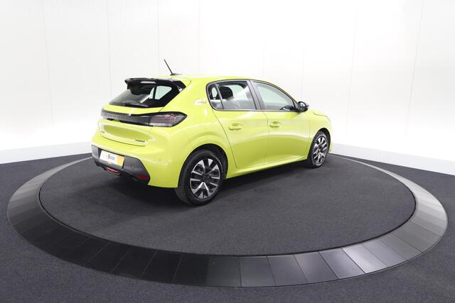 Peugeot 208 1.2 Hybrid 110 e-DCS6 Style | Parkeersensoren | Apple Carplay | Cruise Control | Airco