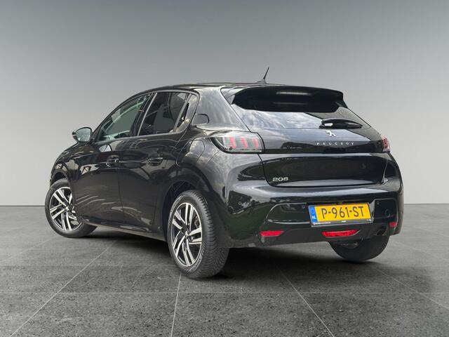 Peugeot 208 Allure Pack 1.2 75pk | CAMERA | KEYLESS START | EXTRA GETINTE RUITEN | 3D i-COCKPIT® | NAVI | LM-VELGEN