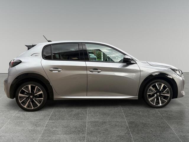 Peugeot 208 GT 1.2 Turbo 130pk EAT8 | PANODAK | TREKHAAK | STOELVERW. | ADAPTIVE CRUISE | BLACK DIAMOND | KEYLESS ENTRY | DODEHOEKBEW. | APPLE CARPLAY / ANDROID AUTO | DAB+ |