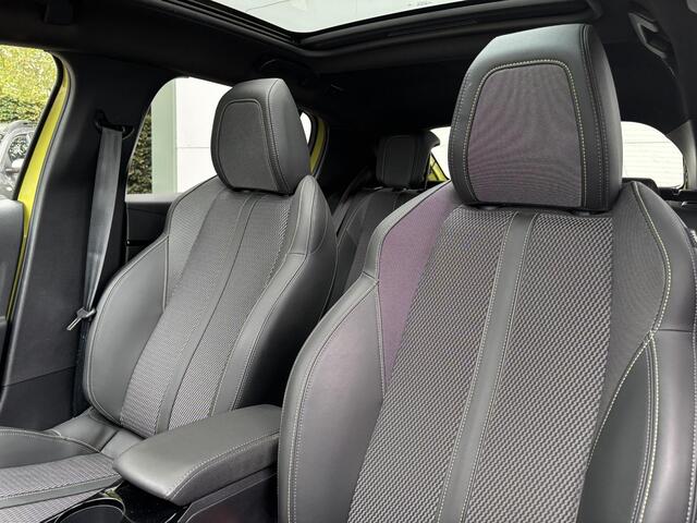 Peugeot 208 1.2 Hybrid 100 e-DCS6 GT navigatie / Panorama dak / Automaat