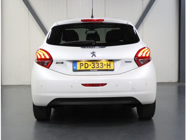Peugeot 208 1.2 110PK Allure | AUTOMAAT | AppleCarplay/AndroidAuto | Panoramadak | Armsteun | Parkeersensoren | FULL LED | Navigatie | Lederen Stuurwiel | Camera | Climate Control | Cruise Control | 16" LMV | Isofix | Privacy Glass |
