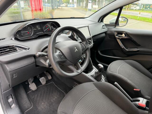 Peugeot 208 1.2 PureTech Active / 5 Drs / Lage km – foto 2
