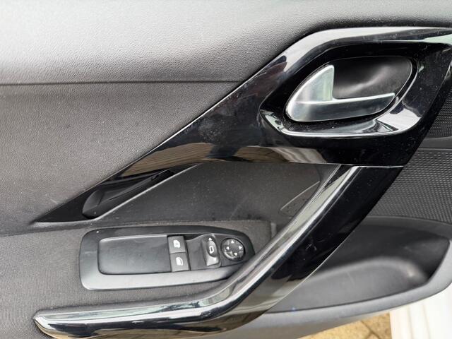Peugeot 208 1.2 PureTech Active / 5 Drs / Lage km – foto 7