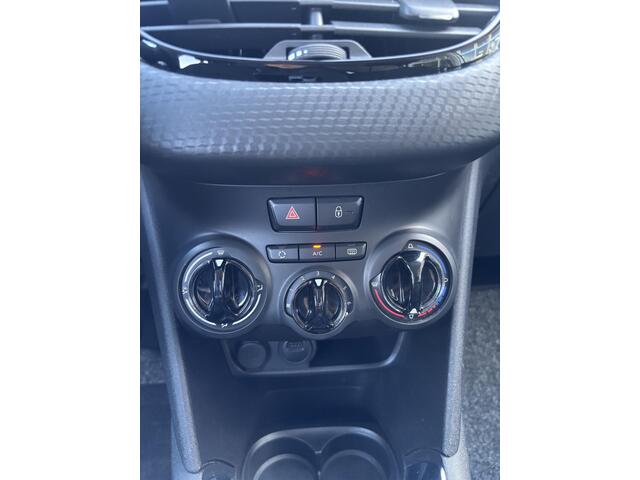 Peugeot 208 1.2 PureTech Signature |Navi|Bleutooth| – foto 6