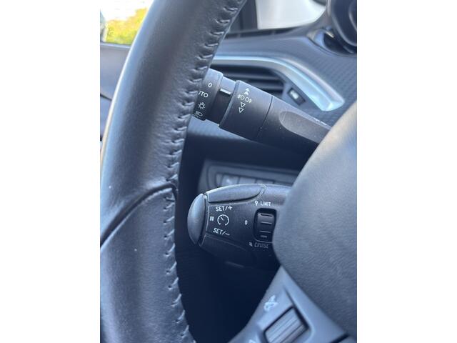 Peugeot 208 1.2 PureTech Signature |Navi|Bleutooth| – foto 9
