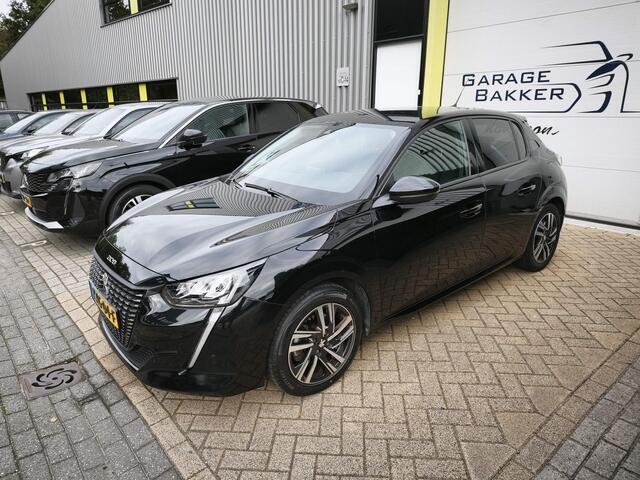 Peugeot 208 1.2 PureTech Blue Lease Allure Apple CarPlay | Achteruitrijcamera | Cruise | LED | P-Sensors