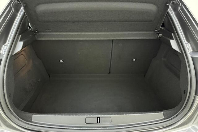 Peugeot 208 1.2T 100pk GT 3D-Cockpit l Keyless l | Achteruitrijcamera | LED l Voorstoelen Verwarmd l Apple Carplay & Android Auto 10'' l Navigatie l Lichtmetalen Velgen l Parkeersensoren – foto 3