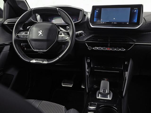 Peugeot 208 1.2 PureTech GT-Line Automaat (VIRTUAL COCKPIT, APPLE CARPLAY, GROOT NAVI, LEDER, 360 CAMERA, SPORTSTOELEN, GETINT GLAS, LM VELGEN, LANE ASSIST, NIEUWSTAAT)