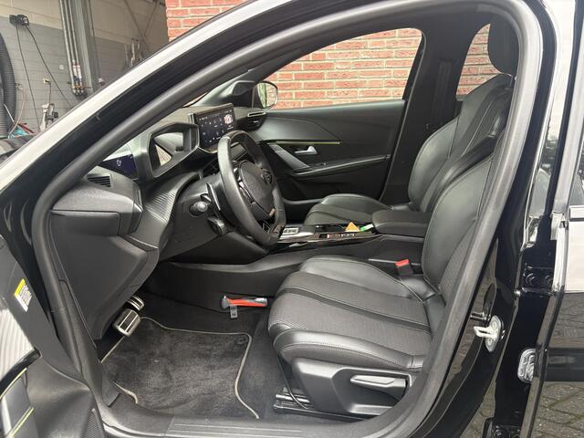 Peugeot 208 GT 1.2 Hybrid 145pk e-DCS6 | 8 JAAR GARANTIE! | ADAPTIVE CRUISE | 360° CAMERA | DODEHOEKBEW. | DRAADLOOS APPLE CARPLAY / ANDROID AUTO | NAVI | CLIMA | 3D i-COCKPIT®