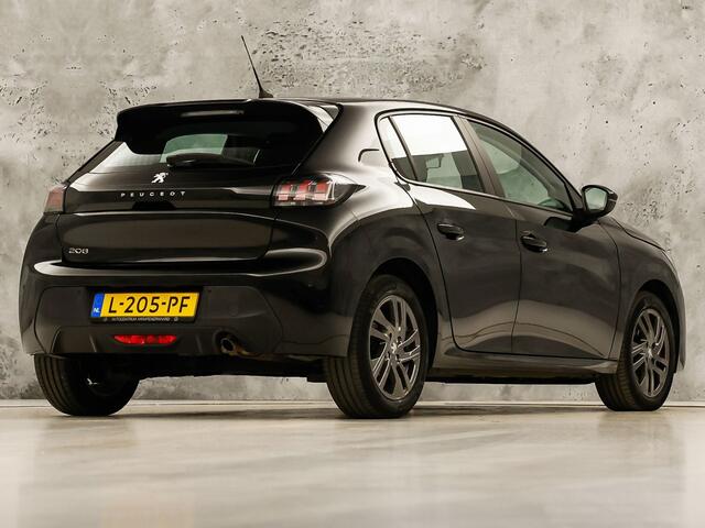 Peugeot 208 1.2 PureTech Sport Automaat (APPLE CARPLAY, KEYLESS, PARKEERSENSOREN, SPORTSTOELEN, CRUISE, LANE ASSIST, NIEUWE APK, NIEUWSTAAT)