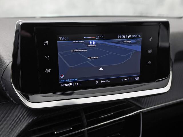Peugeot 208 1.2 PureTech Sport Automaat (APPLE CARPLAY, KEYLESS, PARKEERSENSOREN, SPORTSTOELEN, CRUISE, LANE ASSIST, NIEUWE APK, NIEUWSTAAT)