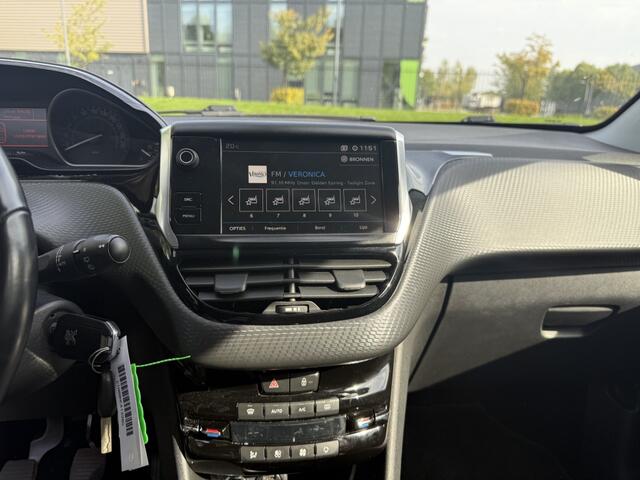 Peugeot 208 1.6 B.HDi Navi Clima BT Parksnsor Led Fase2