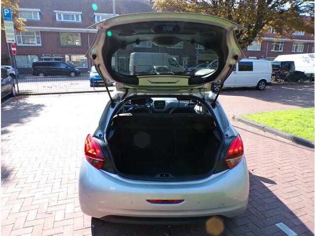 Peugeot 208 1.2 PureTech Allure automaat,, n.a.p distributieriem pas vervangen – foto 10