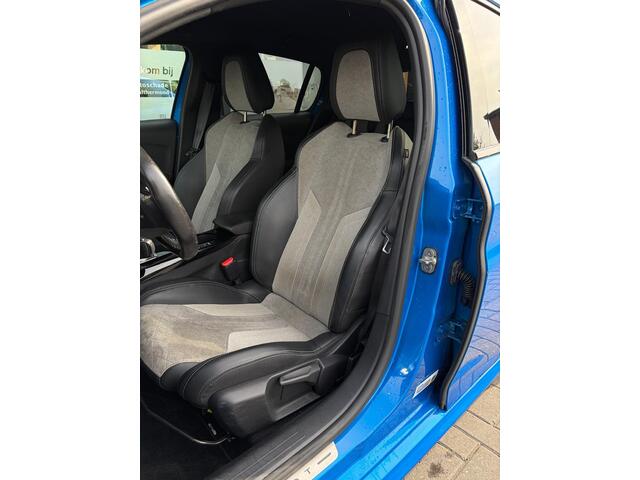 Peugeot 208 1.2 PureTech GT Pack stoelverwarming. automaat. apple carplay. – foto 4