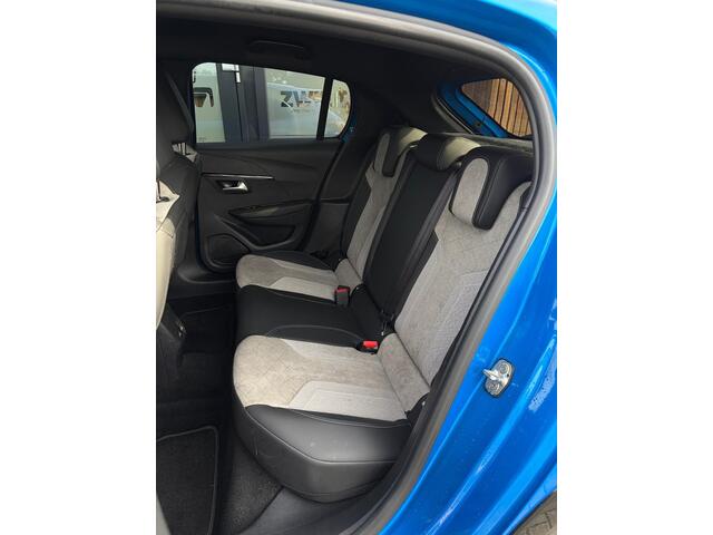 Peugeot 208 1.2 PureTech GT Pack stoelverwarming. automaat. apple carplay. – foto 5