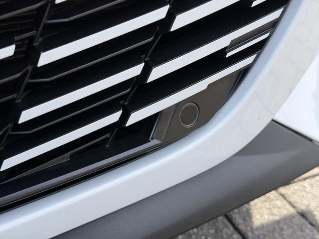 Peugeot 208 Allure 1.2 Hybrid 110PK e-DCS6 Automaat Navigatie, Rondomzichtcamera, Apple Carplay, Android Auto, Parkeersensoren – foto 4