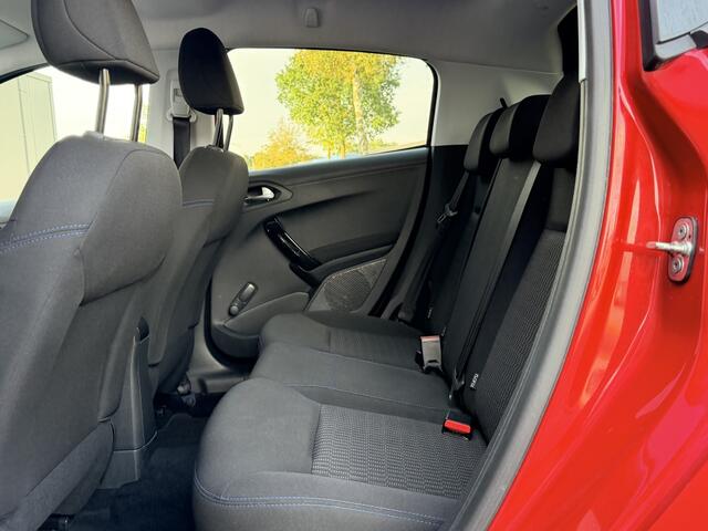 Peugeot 208 1.2 – foto 10