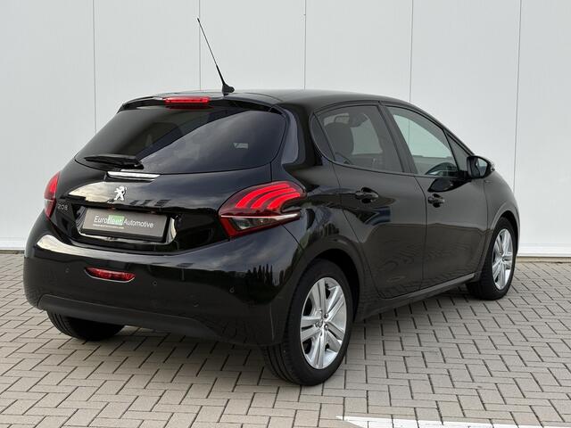 Peugeot 208 1.2 PureTech Signature | extreem lage km stand | stoelverwarming | carplay | Heel netjes! – foto 7