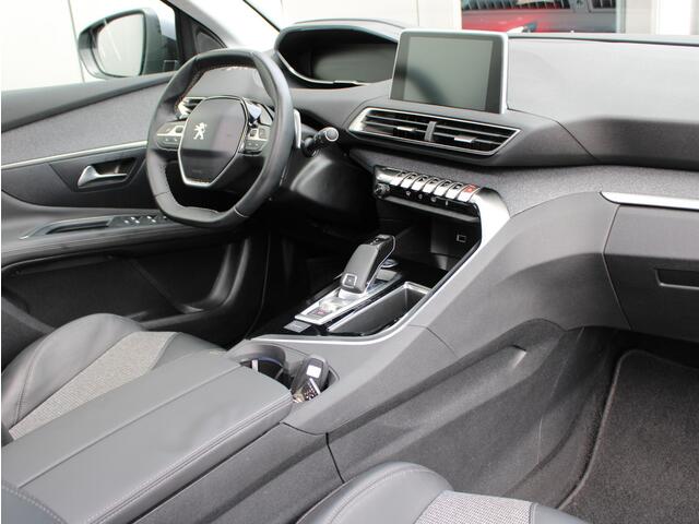 Peugeot 3008 1.2 PureTech Allure Automaat | Navi / Panoramadak / Camera