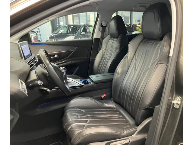 Peugeot 3008 1.2 130PK Allure **Mooie kleur Amazonite-Lederen bekleding-LM-velgen-Navigatie-Parkeercamera**