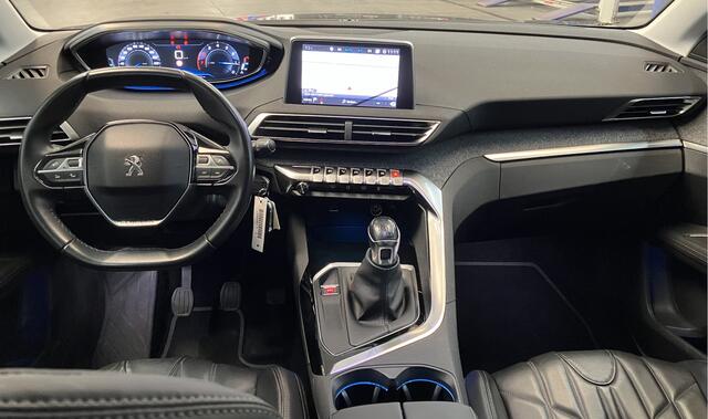 Peugeot 3008 1.2 130PK Allure **Mooie kleur Amazonite-Lederen bekleding-LM-velgen-Navigatie-Parkeercamera**
