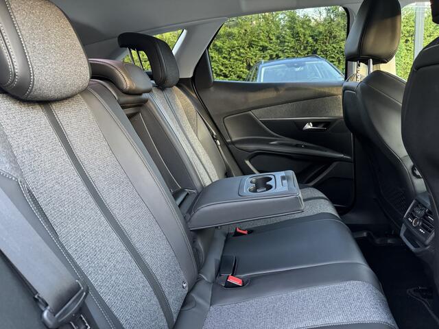 Peugeot 3008 130pk PT Allure, Trekhaak | Camera | Navi | Pdc