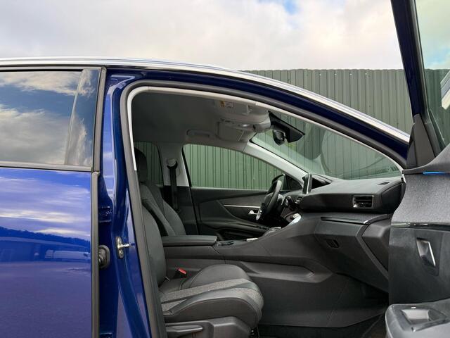 Peugeot 3008 1.6 HYbrid 225 Allure