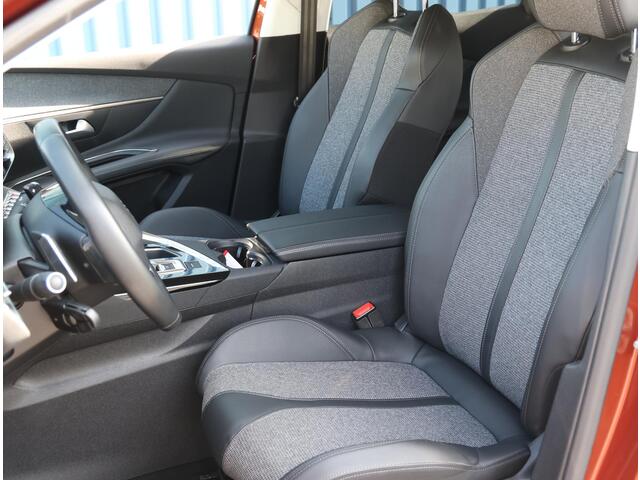Peugeot 3008 1.5 130PK BlueHDi Blue Lease Premium | AUTOMAAT | Camera | Trekhaak | Keyless | Stoelverwarming | AppleCarPlay/AndroidAuto | Virt.Cockpit | Cruise Control | Elektrische achterklep |