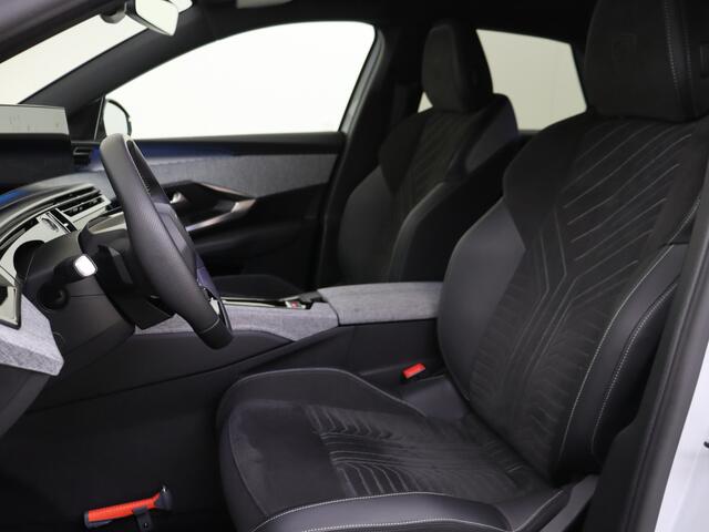 Peugeot 3008 1.2 Hybrid 136PK GT | Stoelverwarming | Dodehoekbewaking | Elektrische achterklep |