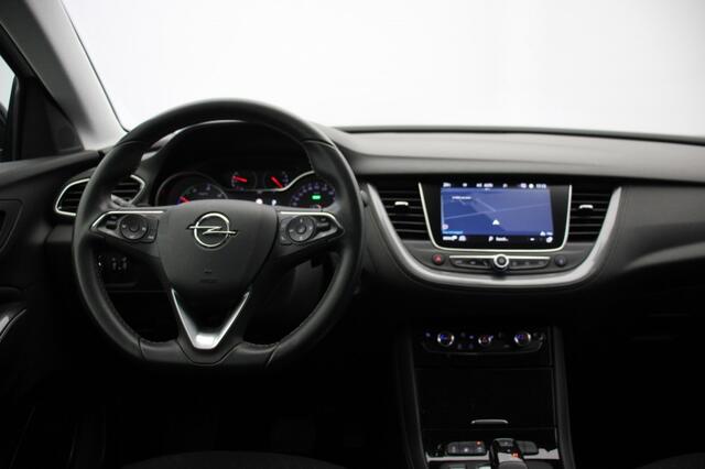Peugeot 3008 1.6 Turbo Hybrid4 Business Executive - Carplay, Half Leer