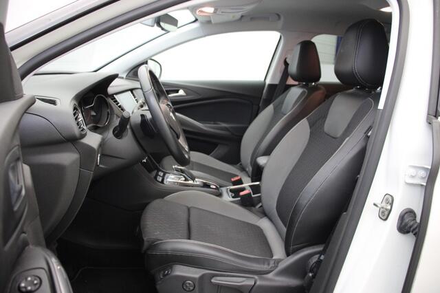 Peugeot 3008 1.6 Turbo Hybrid4 Business Executive - Carplay, Half Leer