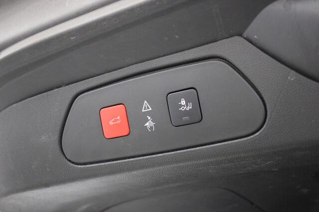Peugeot 3008 1.6 Turbo Hybrid4 Business Executive - Carplay, Half Leer