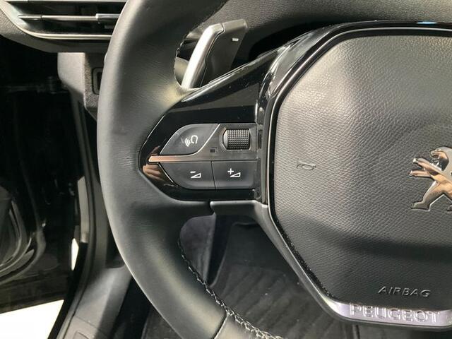 Peugeot 3008 1.2 PURETECH 130PK ALLURE EAT8 | Elektrische achterklep | Navi | Cruise adaptief
