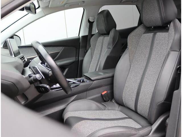 Peugeot 3008 130PK Executive | Panoramadak | Parkeercamera | Keyless | Navigatie