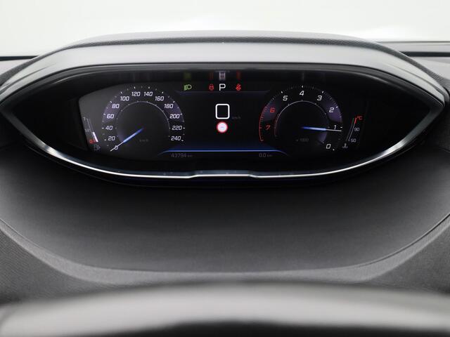 Peugeot 3008 1.2 PureTech 130 PK Automaat Active | CAMERA | CARPLAY