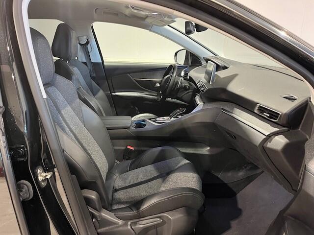 Peugeot 3008 1.2 PureTech Allure elektrische achterklep