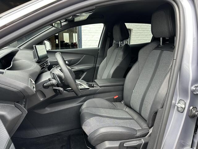 Peugeot 3008 1.6 HYbrid 180 PK Allure Pack Business | Zwart Dak GT | Elektrische Kofferklep | Navigatie | Stoelverwarming | Cruise Control | Parkeercamera | Keyless Entry | LED Verlichting | Parkeersensoren V+A | Hoge Zitpositie |