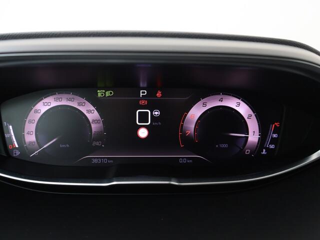 Peugeot 3008 1.2 PureTech GT Black Pack 131PK Automaat: Chique & Comfortabel