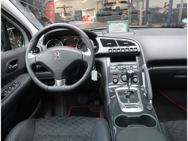Peugeot 3008 1.6 - 16v. 165 Pk * Automaat * 100% Benzine * Luxe Allure * Navigatie * Panoramadak * 1/2 Leder Interieur * Trekhaak * Head Up Display * Climate & Cruise Control * Vingerhoets: Vierde Generatie Eersteklas Service !